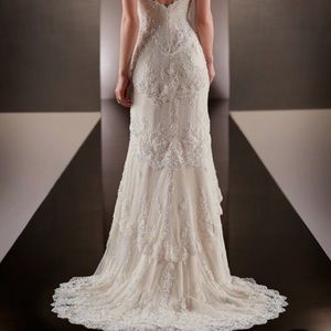 New Martina Liana/Essence of Australia Styke 597 bridal gown